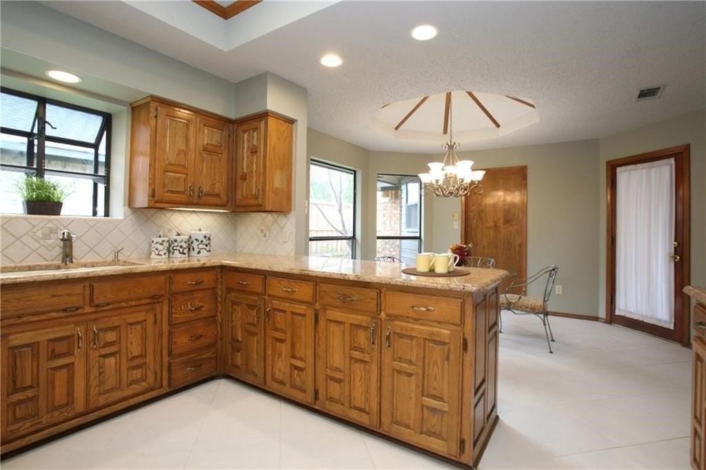 2127 Windy Ridge Ln - Photo 3 of 18