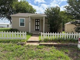 featured image of 1114 Thorpe Springs Rd