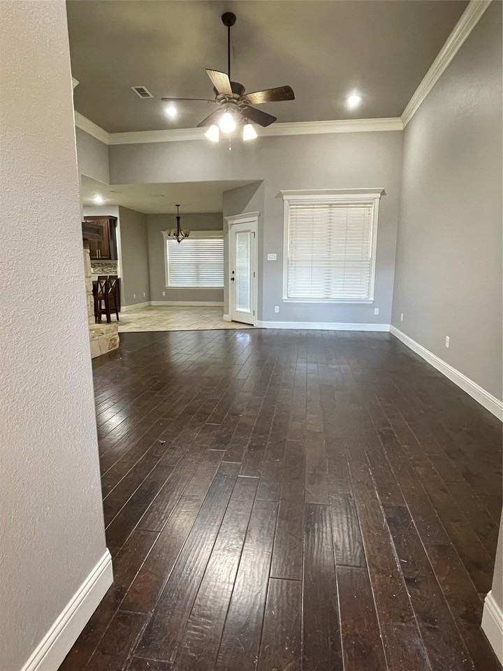 702 Swift Water Dr - Photo 2 of 17