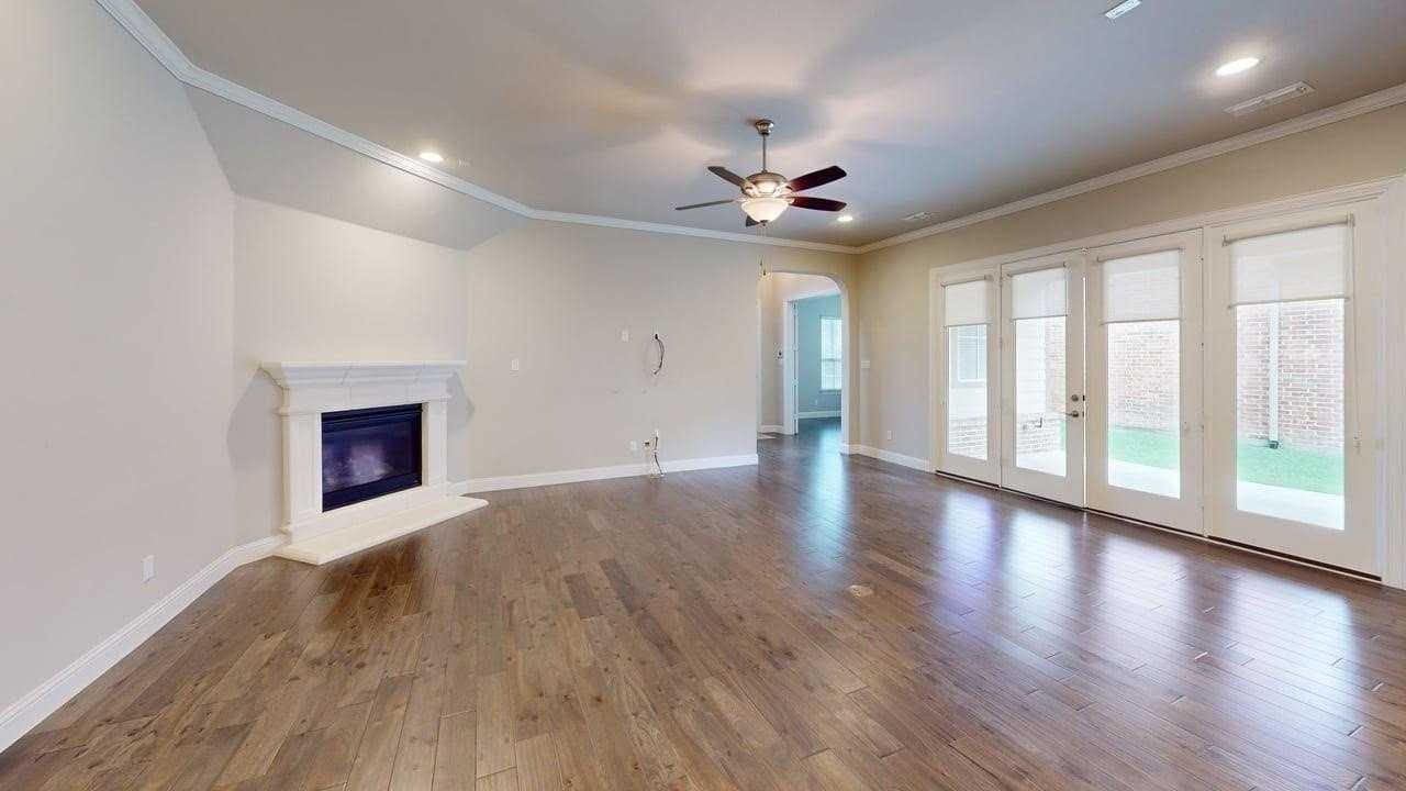 4213 Wellesley Ave - Photo 5 of 27