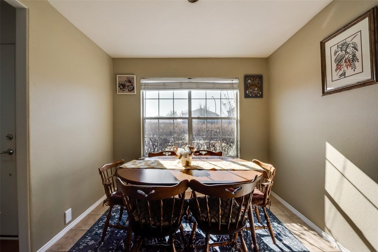 2613 Avenel Ct - Photo 5 of 20