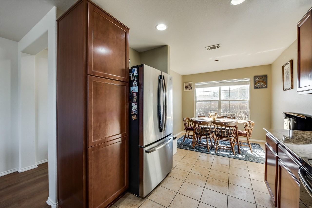 2613 Avenel Ct - Photo 7 of 20