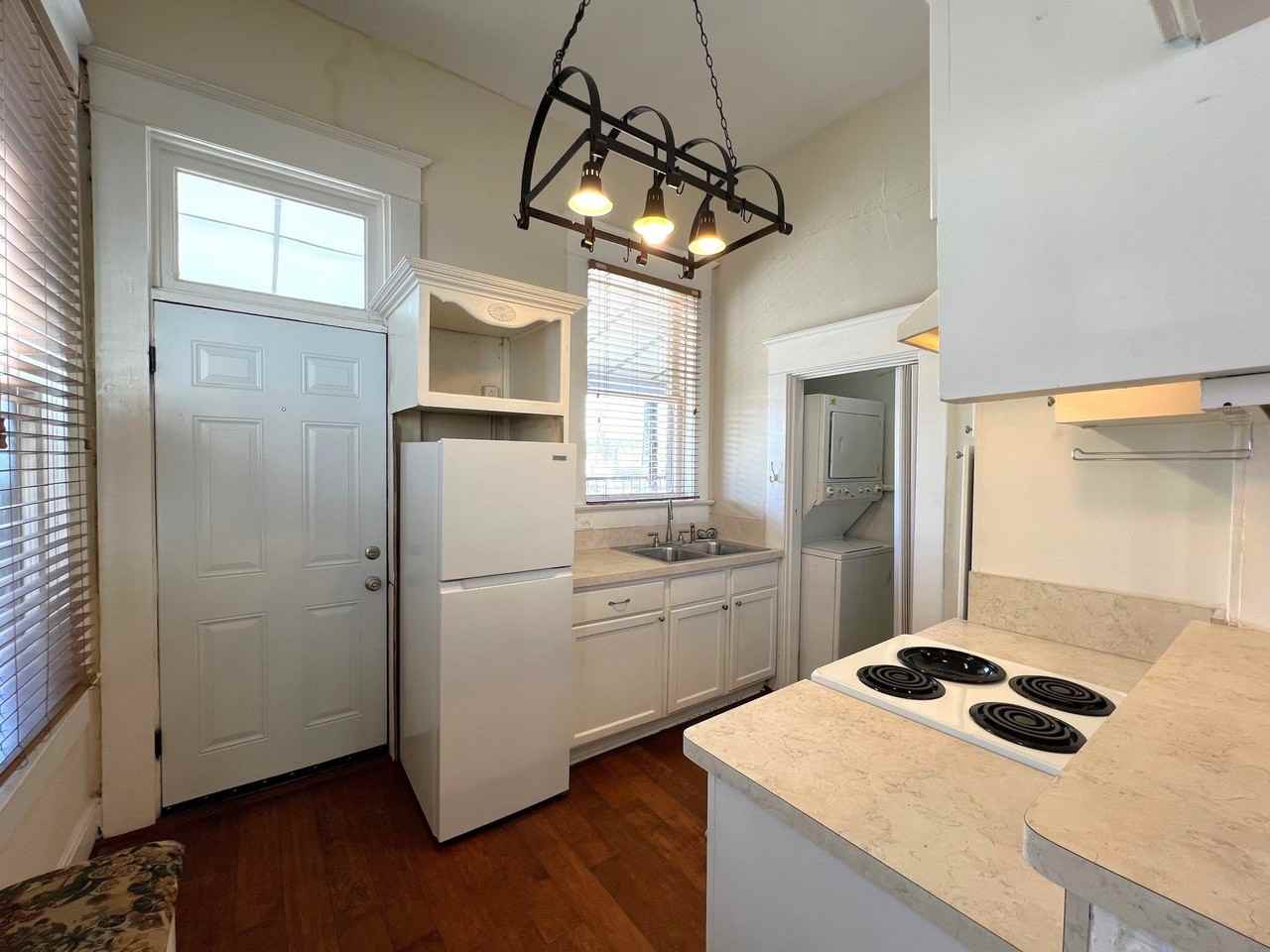 109 Nw 20th St #201 - Photo 5 of 18
