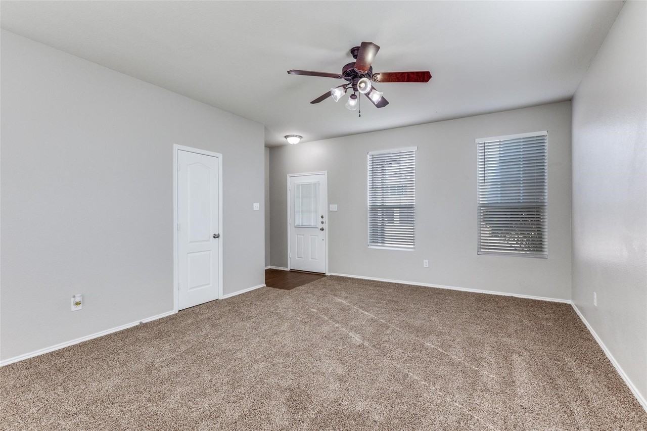 8453 Shallow Creek Dr - Photo 2 of 13