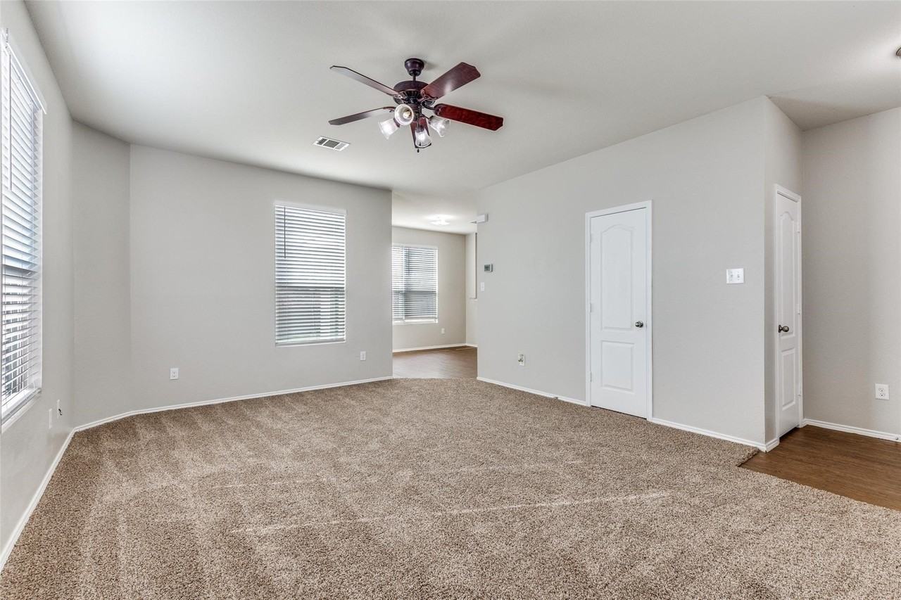 8453 Shallow Creek Dr - Photo 3 of 13
