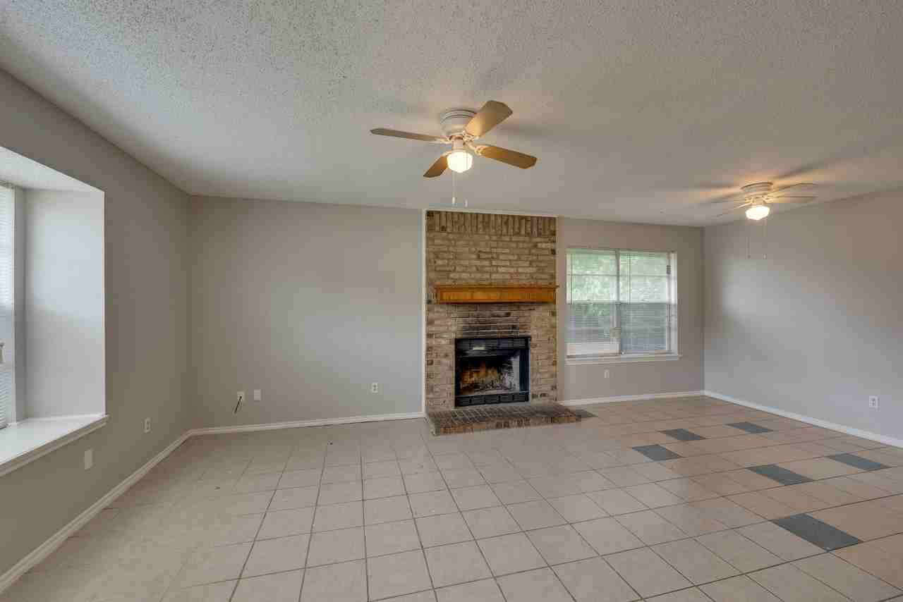 3422 Heritage Ln - Photo 7 of 29