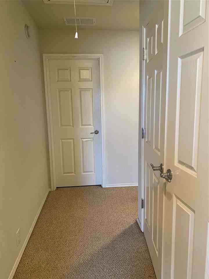 2719 Olympic Park Dr - Photo 6 of 10