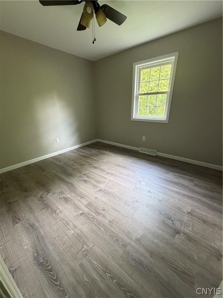 300A Verona St - Photo 6 of 9