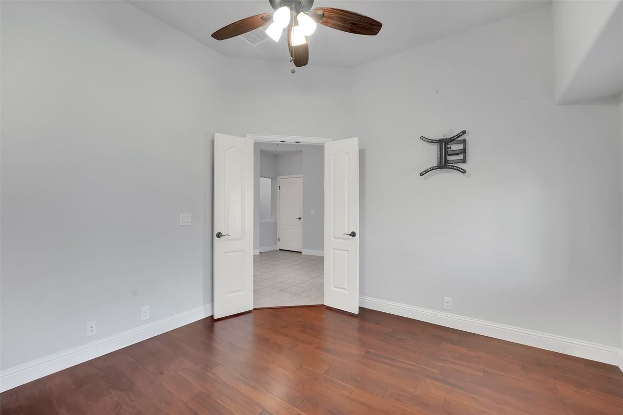 2616 Tinsley Dr - Photo 6 of 34
