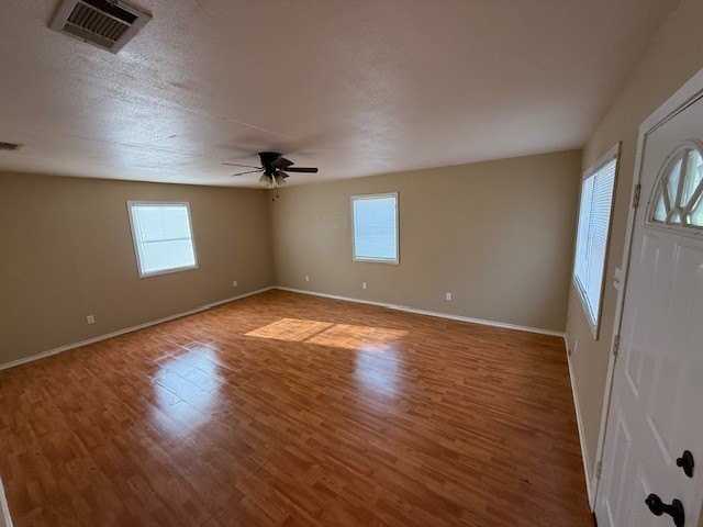 642 N Love St - Photo 6 of 17