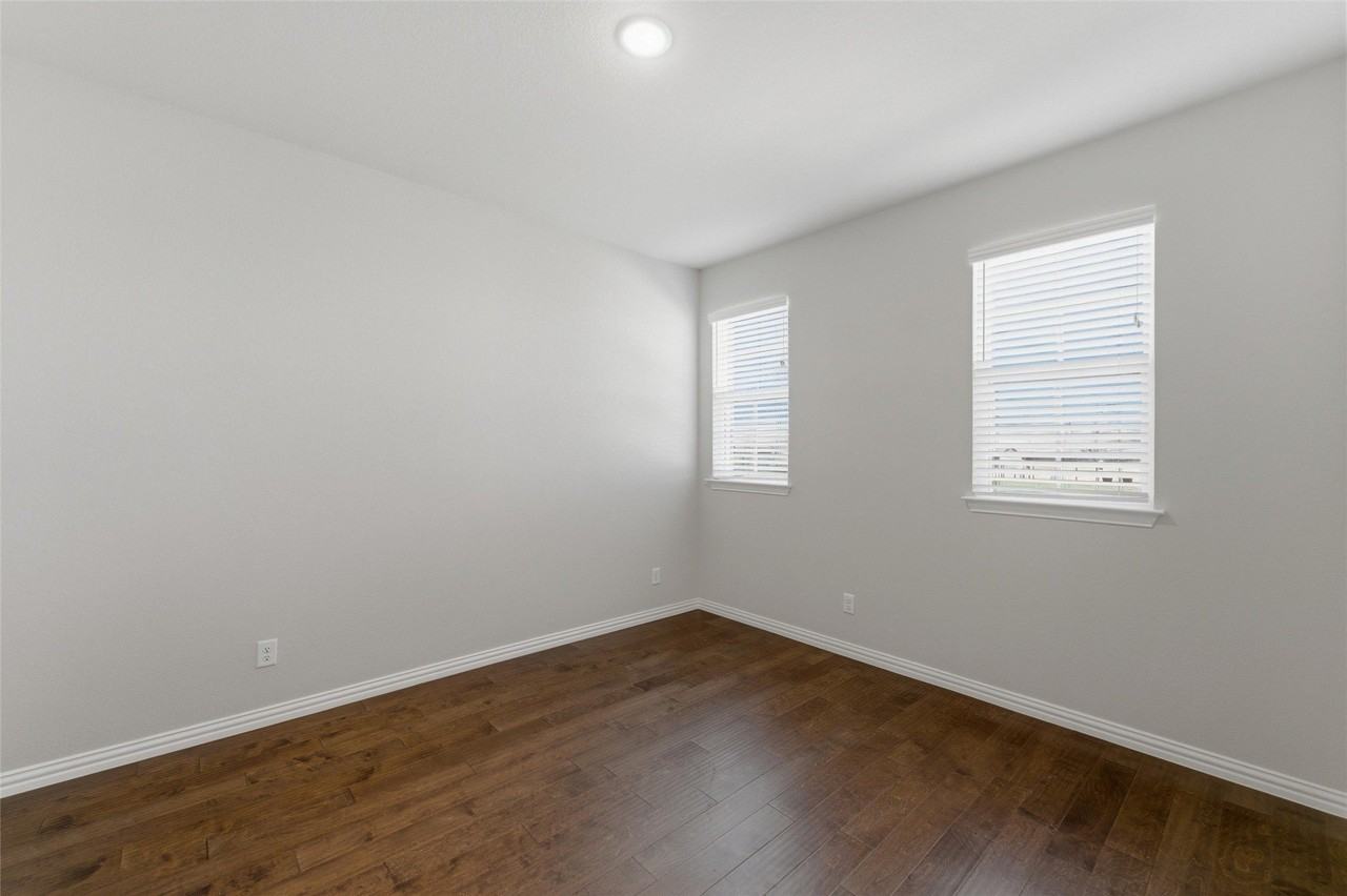 7437 Aniston Way - Photo 5 of 23