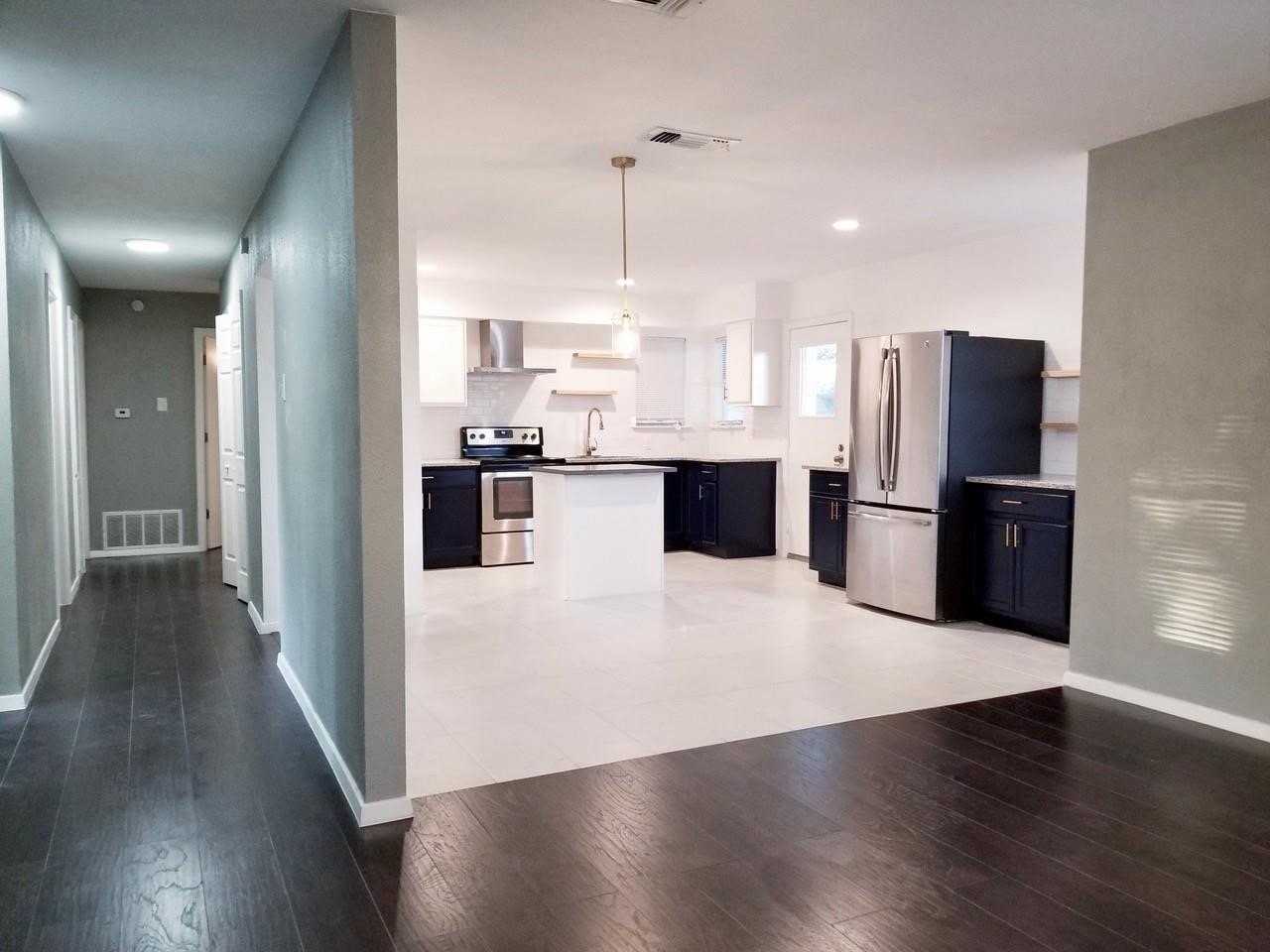 510 Gilbert Rd - Photo 4 of 10