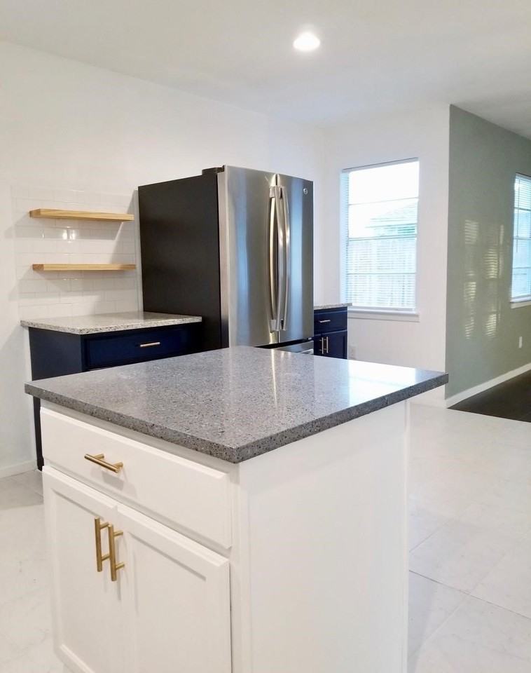 510 Gilbert Rd - Photo 6 of 10