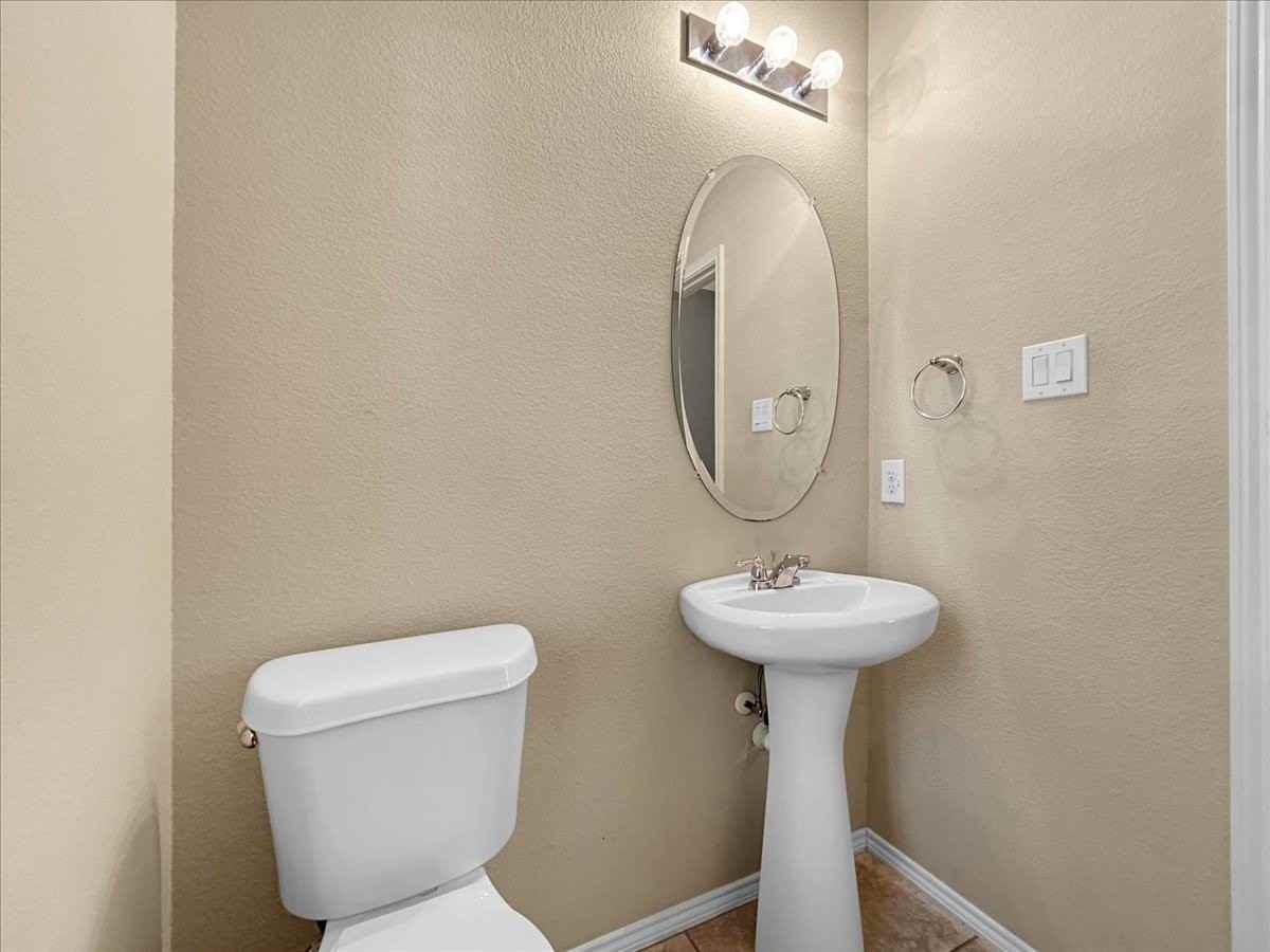 12312 Walden Wood Dr - Photo 3 of 20