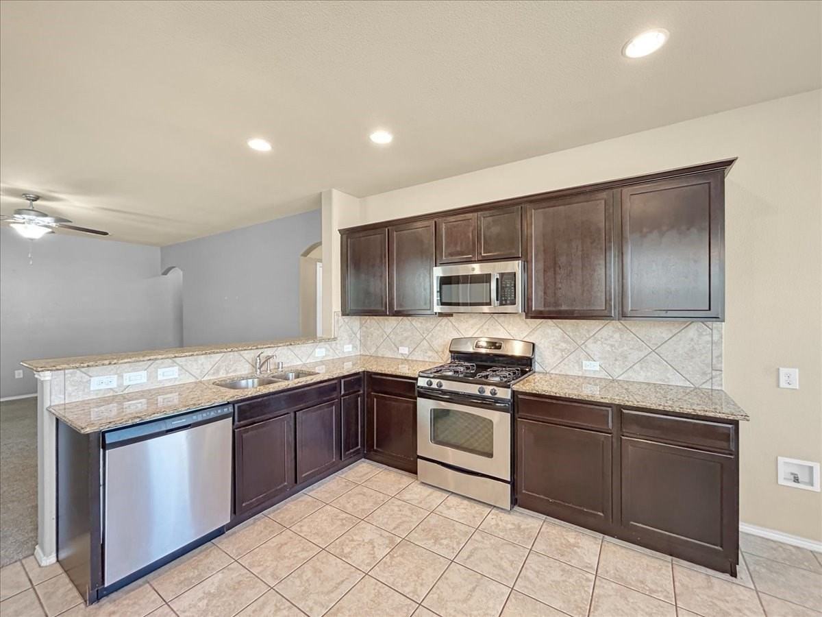 12312 Walden Wood Dr - Photo 6 of 20