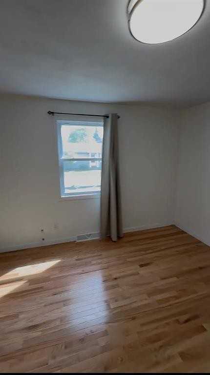 191 Shand Ave - Photo 7 of 10