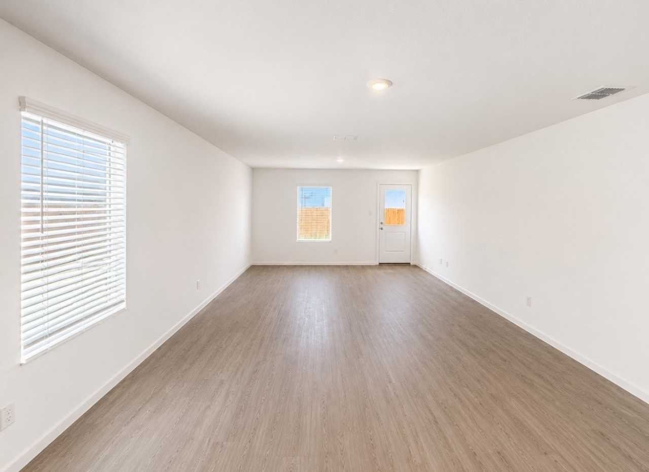 801 Wagtail Dr - Photo 5 of 7
