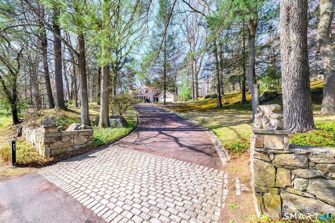 414 Riversville Rd - Photo 3 of 20