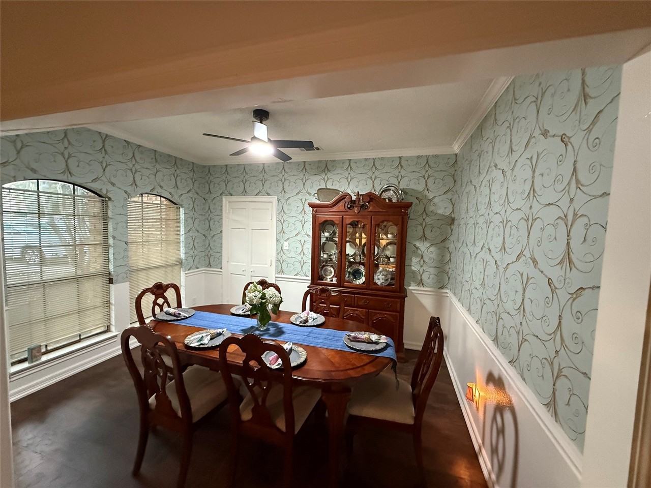 4219 Oak Springs Dr - Photo 2 of 35