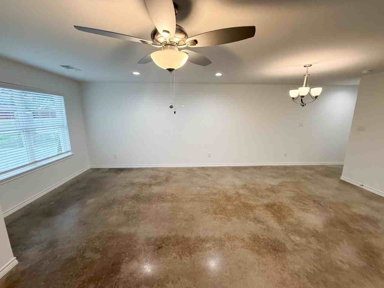 200 N Dallas St #112 - Photo 4 of 19