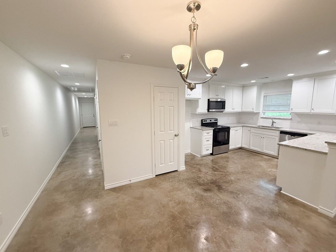 200 N Dallas St #112 - Photo 6 of 19