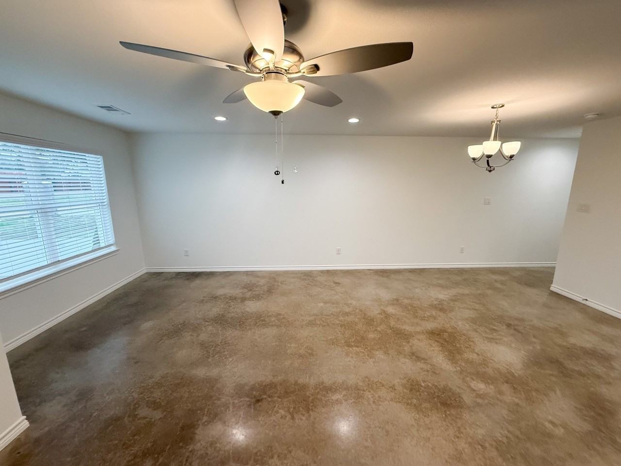 200 N Dallas St #114 - Photo 4 of 19