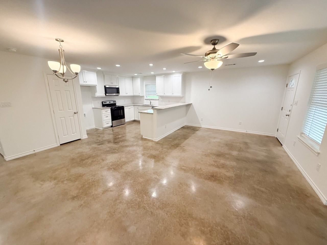 200 N Dallas St #114 - Photo 5 of 19
