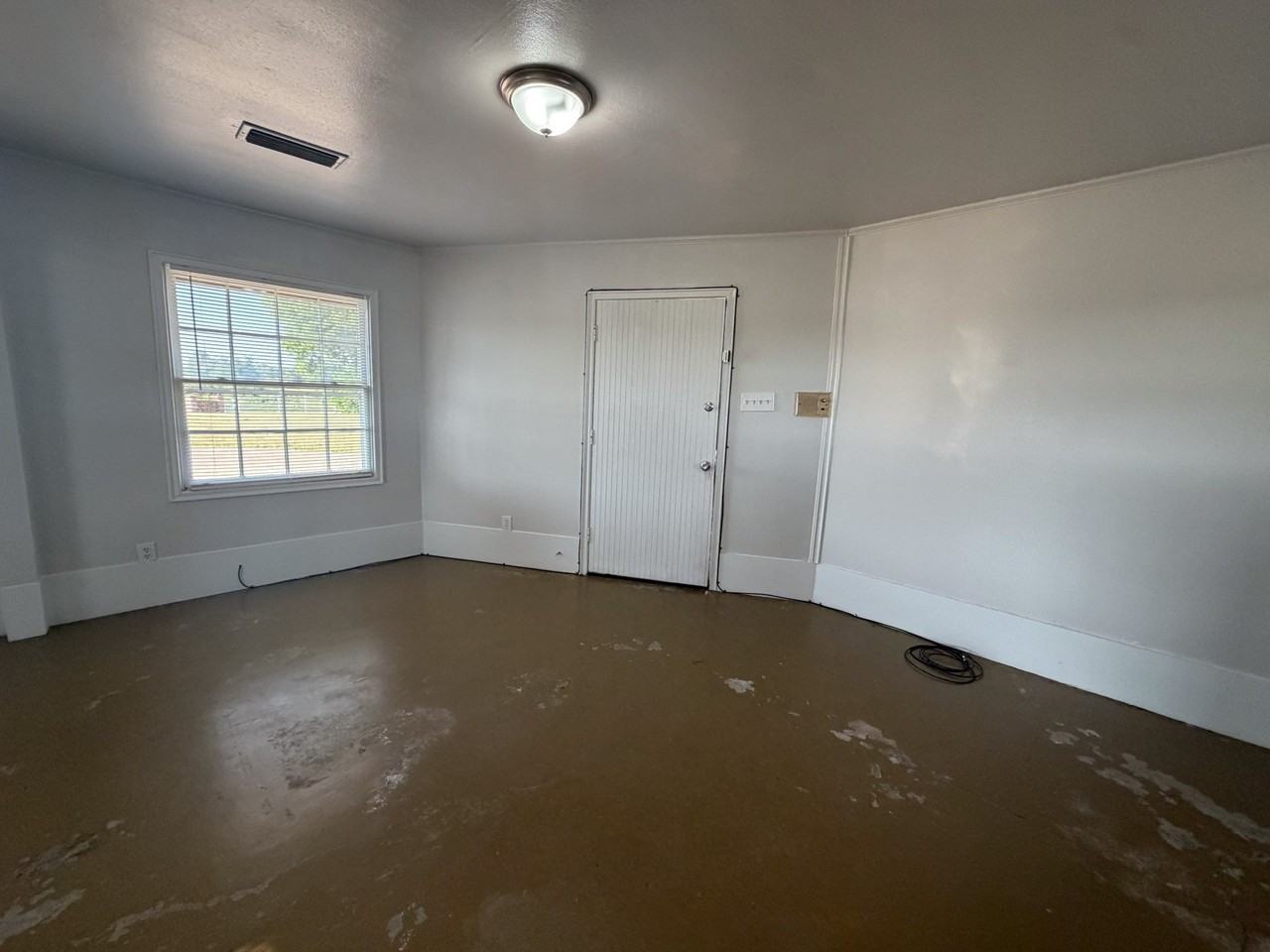 2200 Country Club Rd #A - Photo 2 of 9