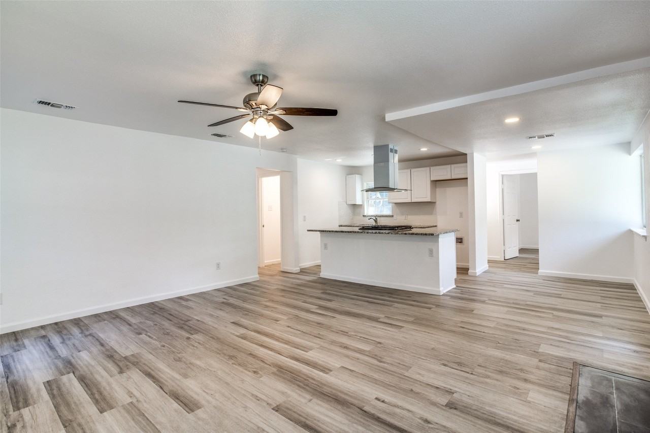 3564 Virginia Blvd - Photo 6 of 23