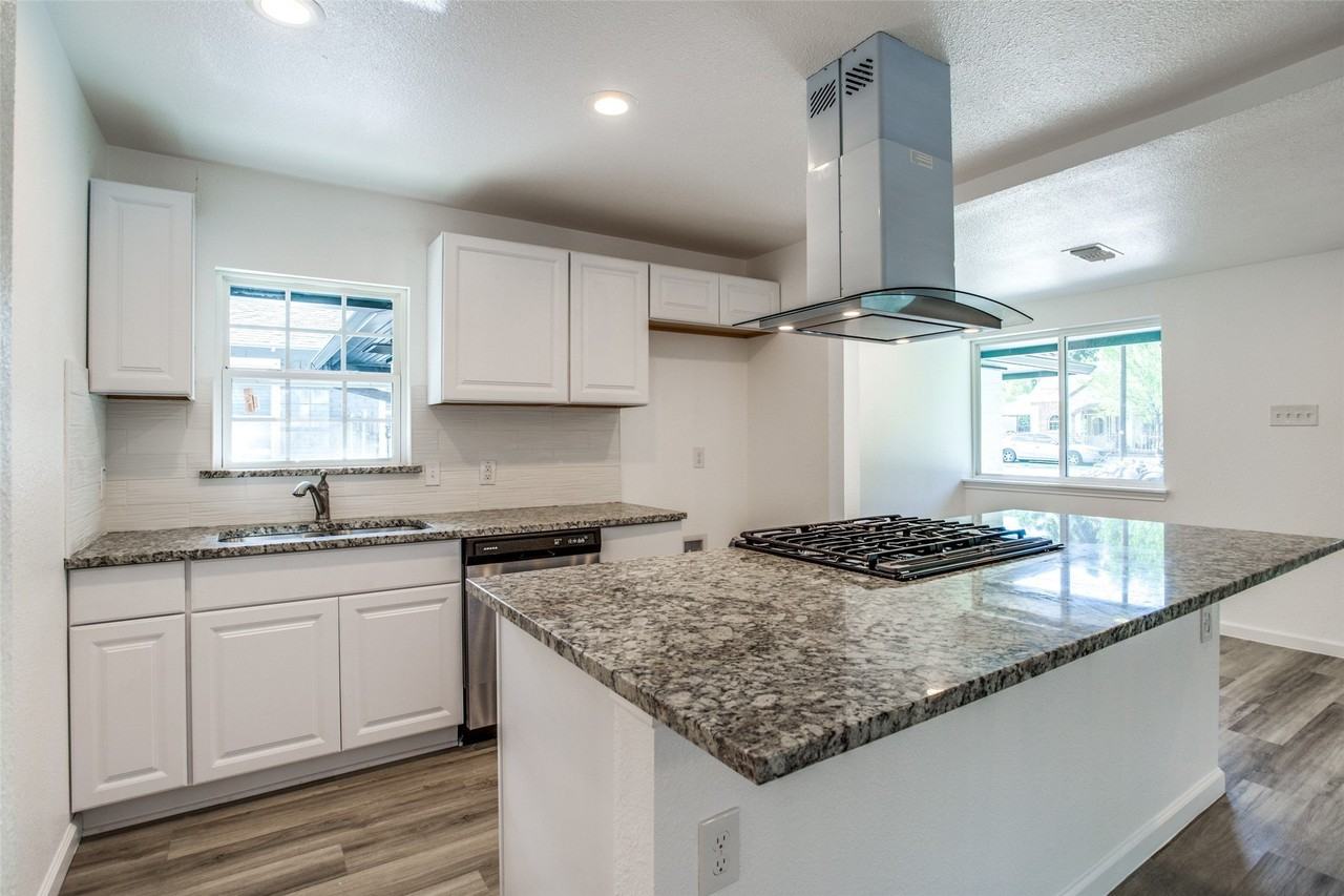 3564 Virginia Blvd - Photo 7 of 23