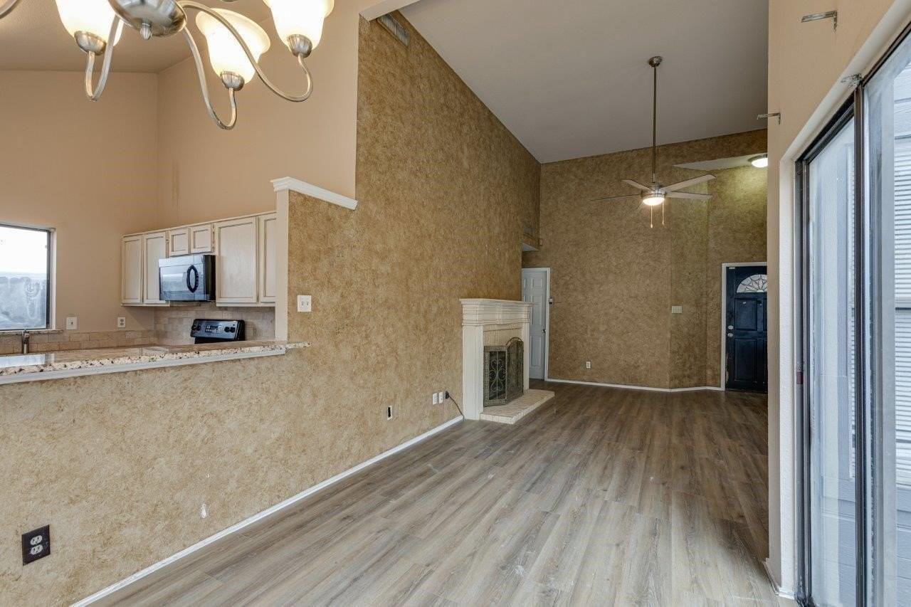 10611 Woodleaf Dr - Photo 7 of 22