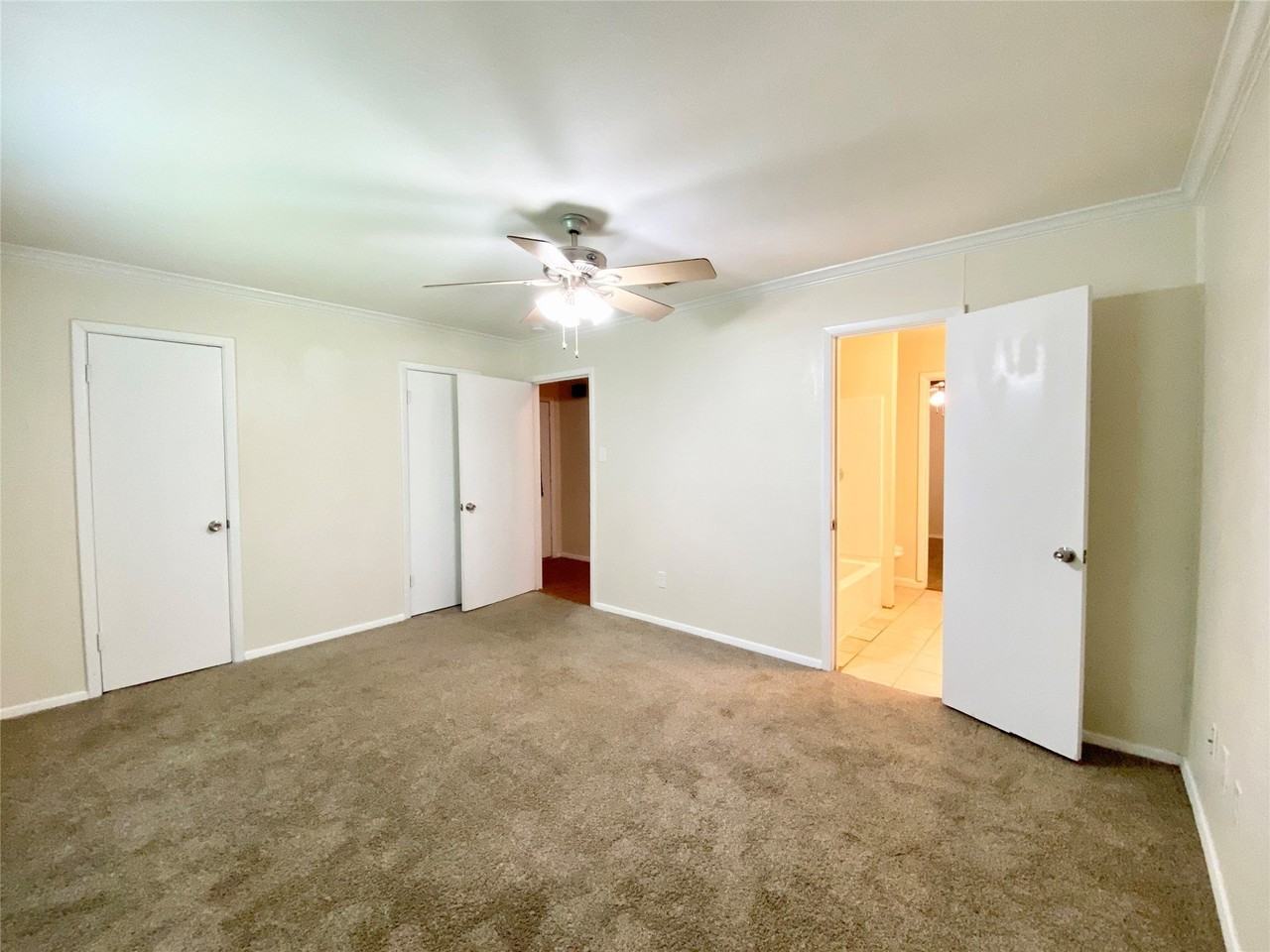 801 Irwin Dr #B - Photo 5 of 7