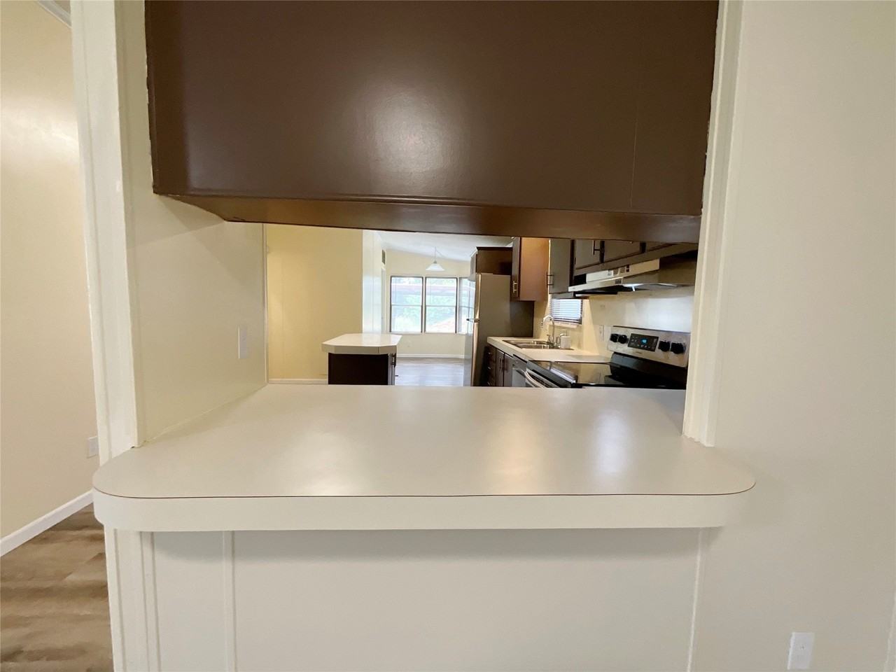 133 N Keller Rd - Photo 6 of 21