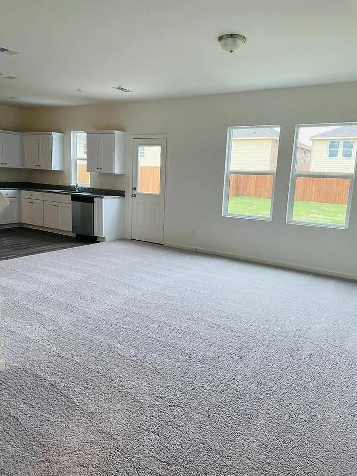 603 Delaware Ave - Photo 7 of 18