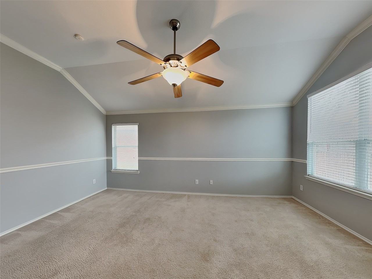 5920 Paloma Blanca Dr - Photo 7 of 15