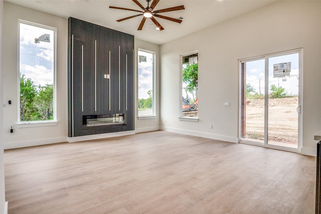 2520 Elk Trl - Photo 2 of 11