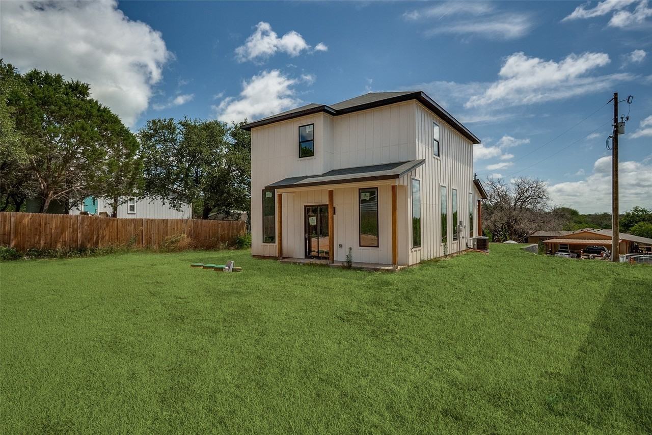 2518 Elk Trl - Photo 2 of 9