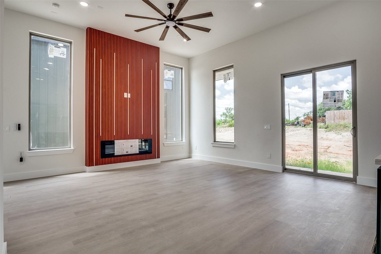 2518 Elk Trl - Photo 3 of 9