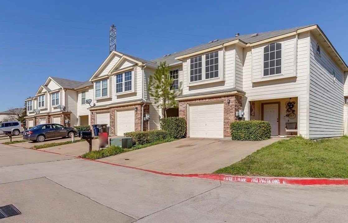 3900 Fernando Dr - Photo 2 of 26