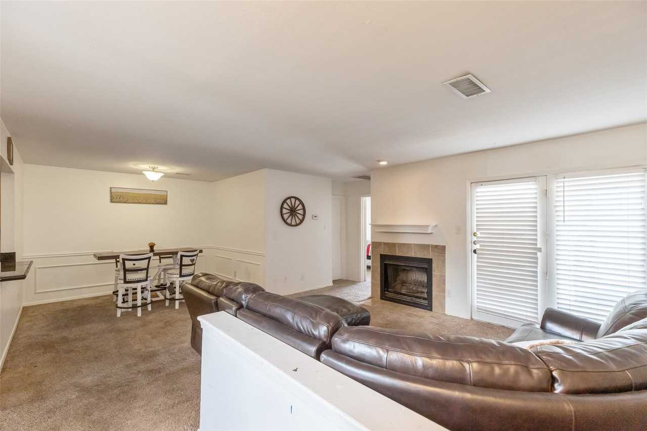 1310 Westheimer Rd #210 - Photo 5 of 38