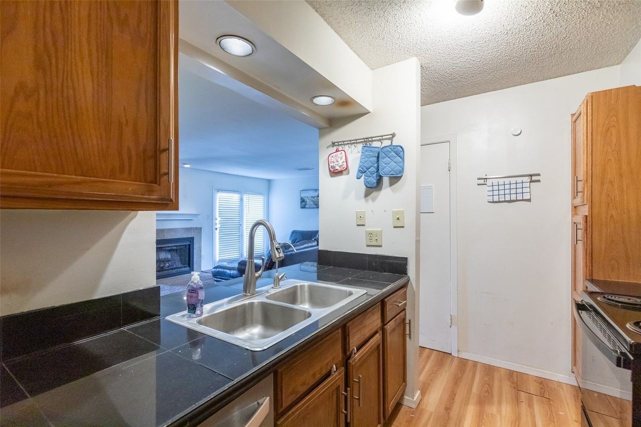 1310 Westheimer Rd #210 - Photo 6 of 38