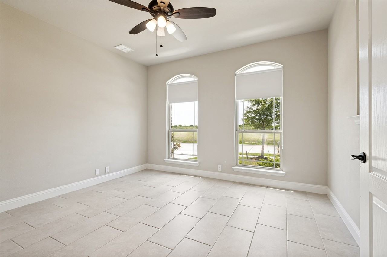 4005 Three Forks Rd - Photo 5 of 25