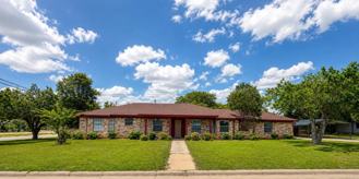 2401 Stephen Lee Dr - Photo 1 of 1