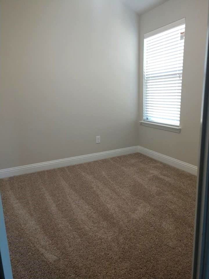 1426 Warringwood Dr - Photo 5 of 12