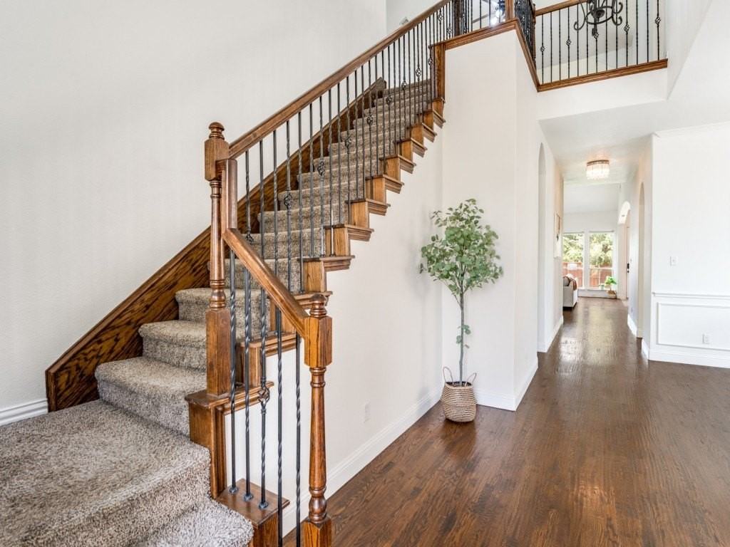 1191 Polo Heights Dr - Photo 4 of 40