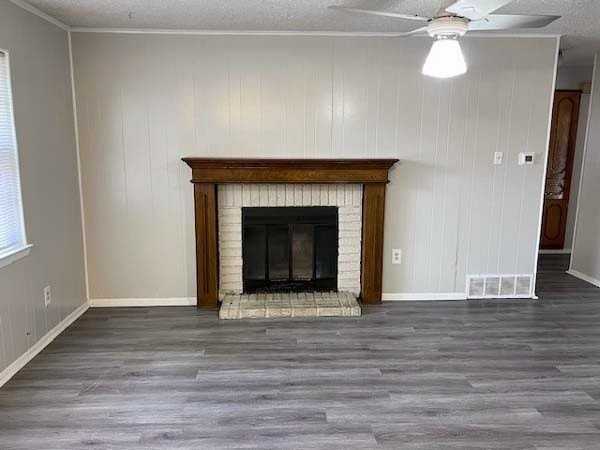 806 Phillips Dr - Photo 7 of 32