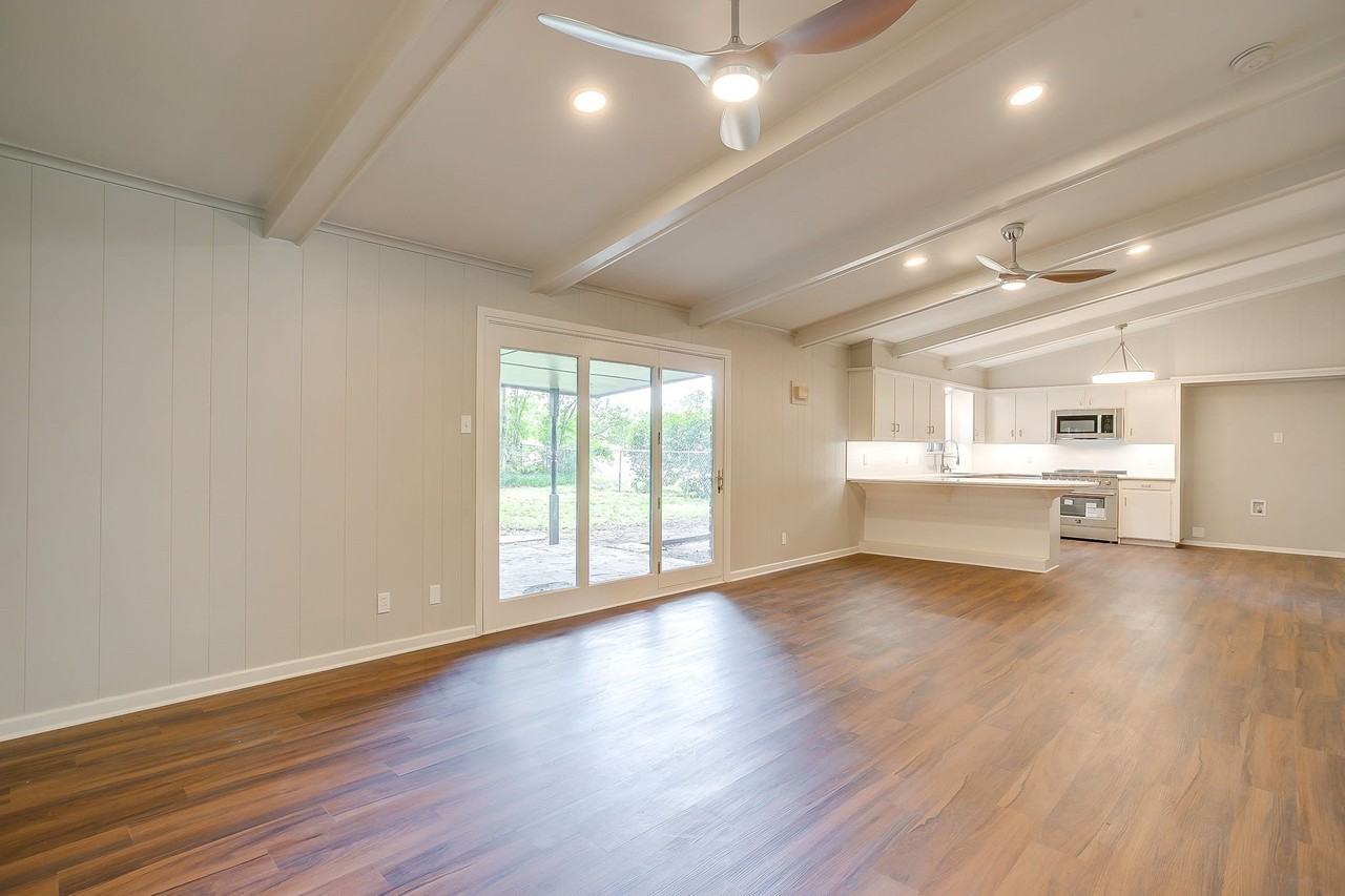 6900 Culver Ave - Photo 7 of 32