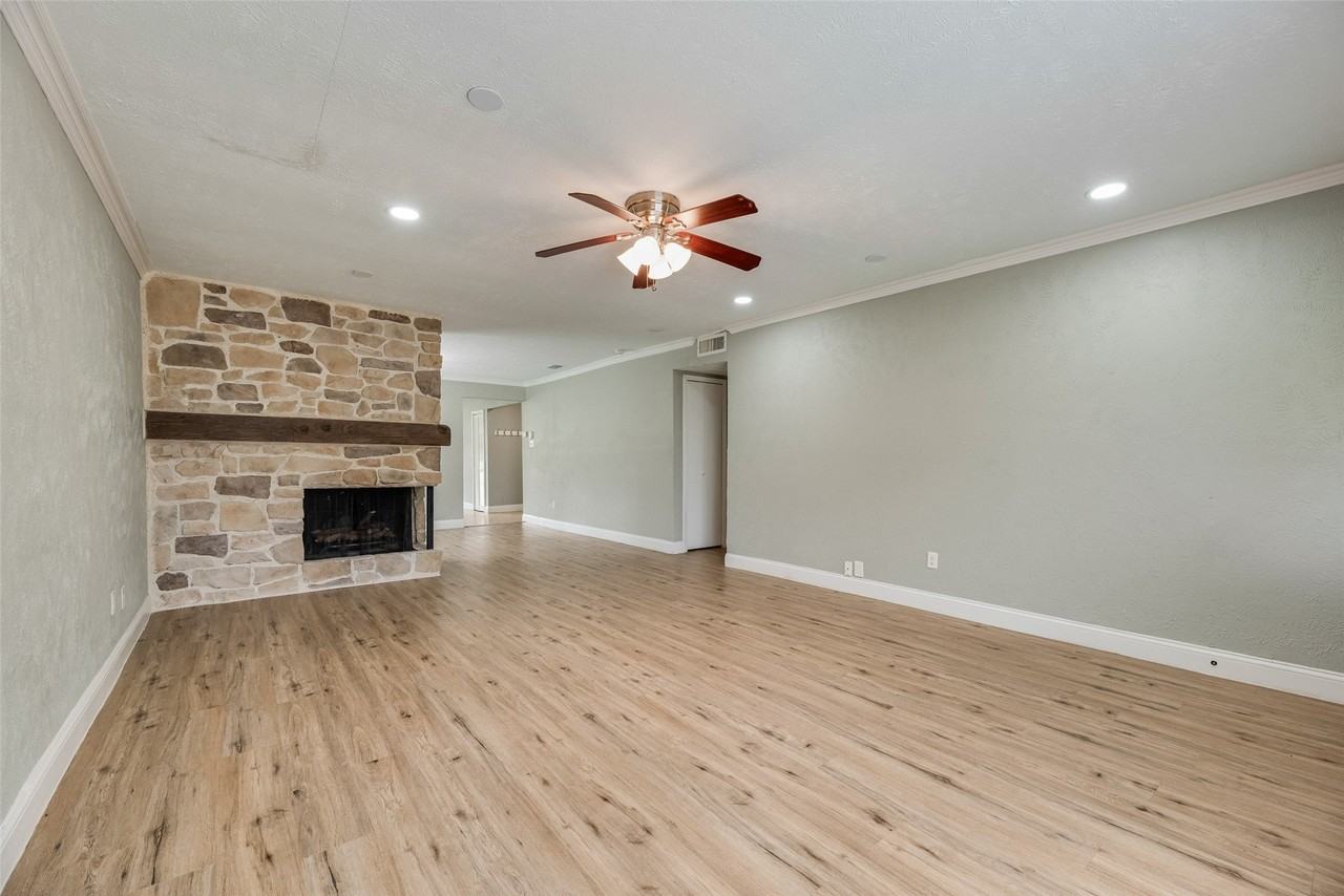1732 Delaford Ct - Photo 6 of 31