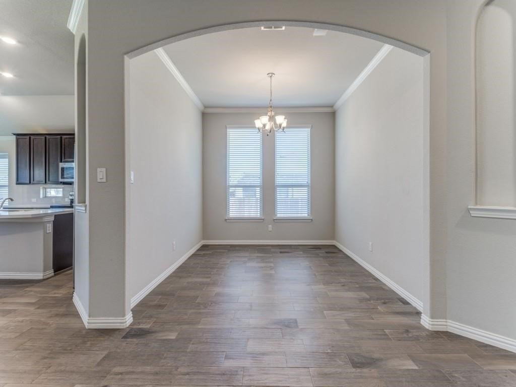 258 Churchill Dr - Photo 3 of 17