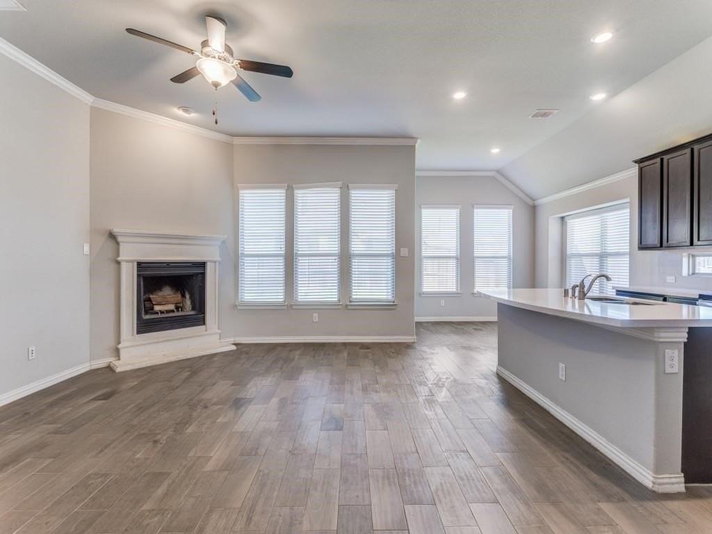 258 Churchill Dr - Photo 5 of 17